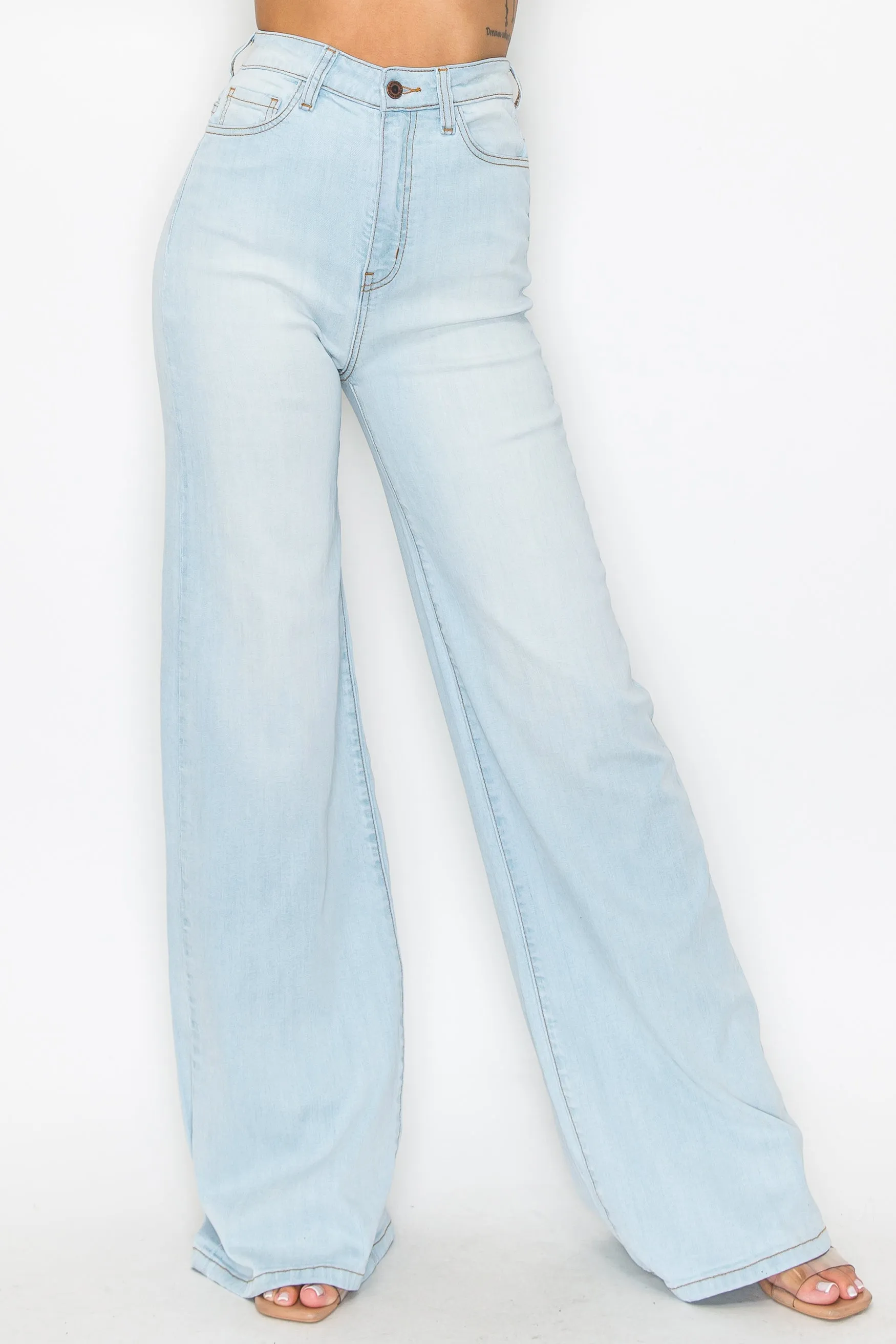 40680 High Rise Wide Leg Jeans