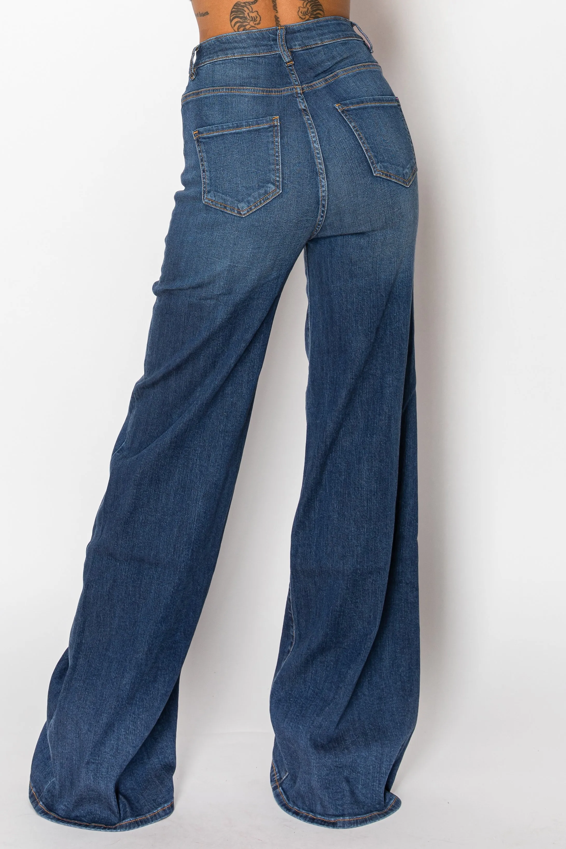 40680 High Rise Wide Leg Jeans